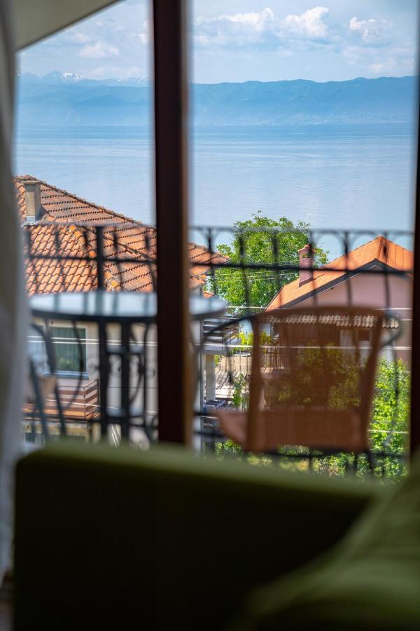 Et Larum Peštani Exterior foto