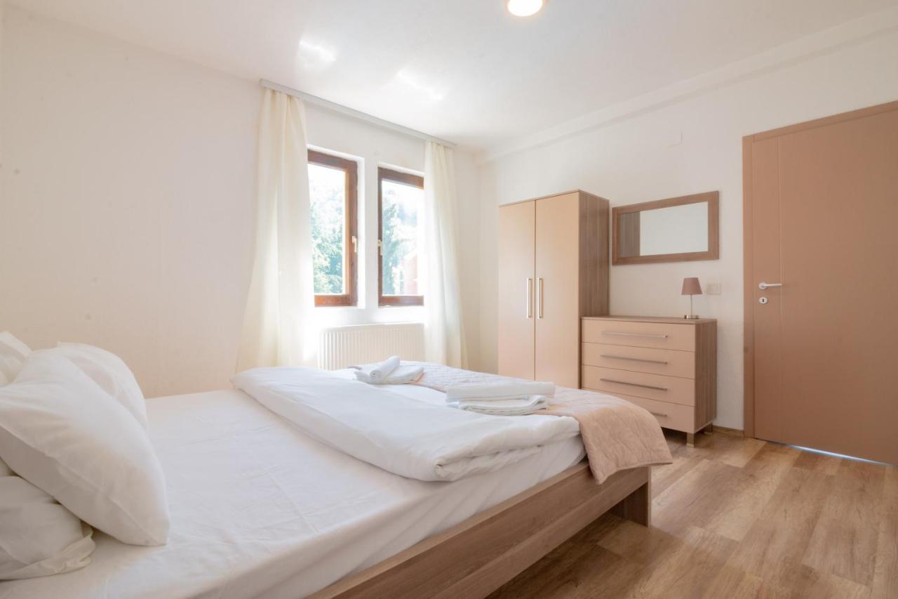 Et Larum Peštani Exterior foto